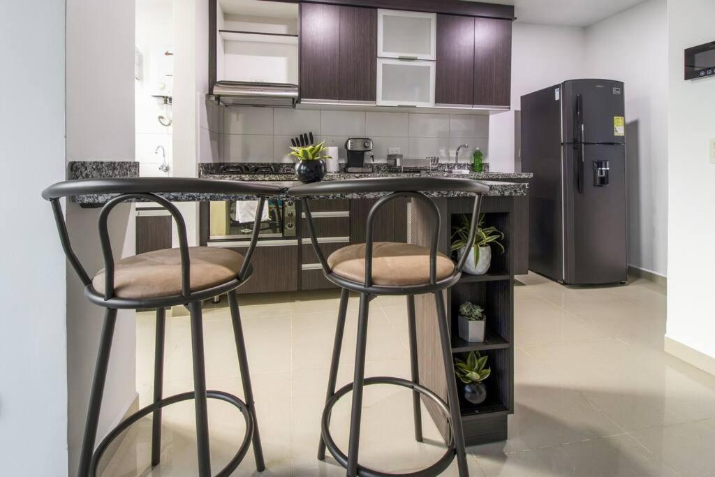 Amplio Apartamento En Calasanz - Estadio Medellin Ngoại thất bức ảnh
