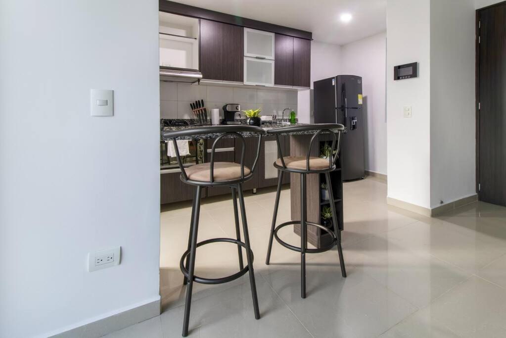 Amplio Apartamento En Calasanz - Estadio Medellin Ngoại thất bức ảnh