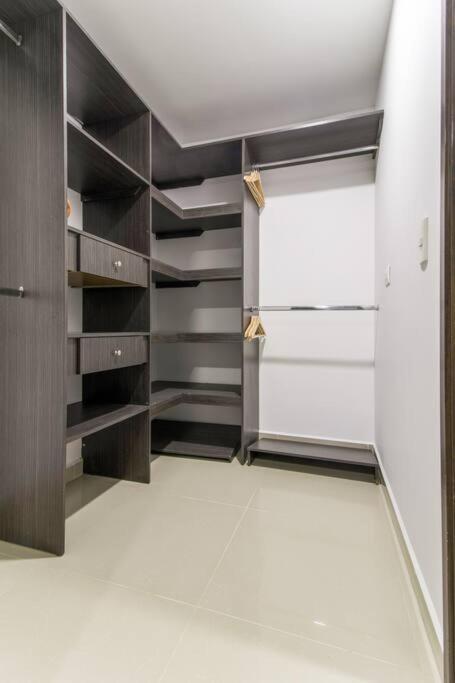 Amplio Apartamento En Calasanz - Estadio Medellin Ngoại thất bức ảnh